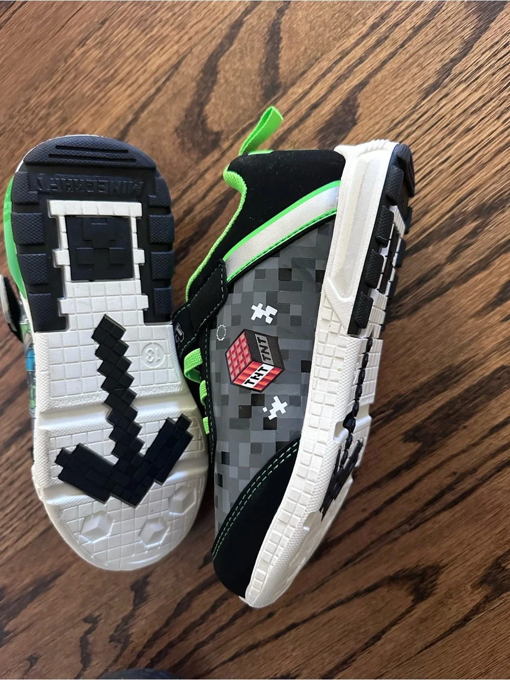 Minecraft Sneakers - Green and Gray - size 13 - excellent condition - Picture 3 of 4